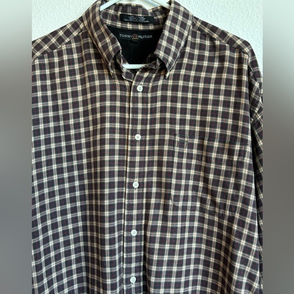 Tommy Hilfiger Other - Tommy Hilfiger plaid men’s button down‎